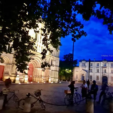Le Sainte Croix, Beau T2 Lumineux A 800 M De La Gare St Jean Bordeaux