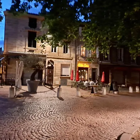 Le Sainte Croix, Beau T2 Lumineux A 800 M De La Gare St Jean * Bordeaux