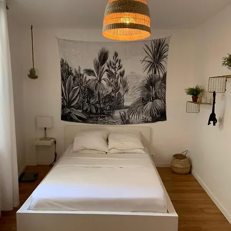 Apartment Le Sainte Croix, Beau T2 Lumineux A 800 M De La Gare St Jean *